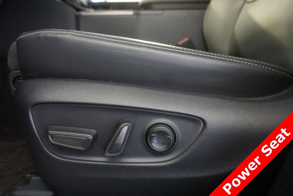 Certified 2024 Toyota Land Cruiser image 8