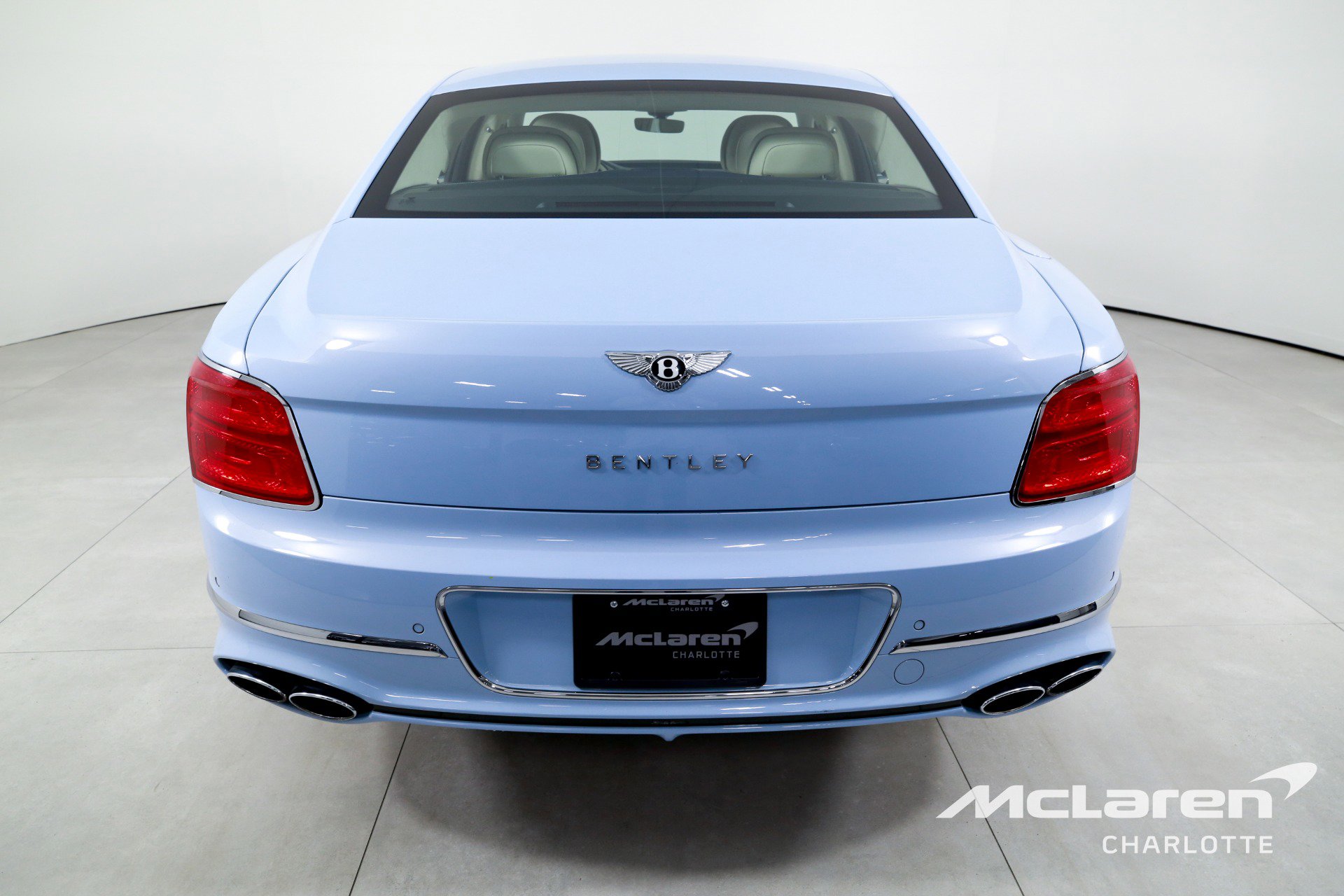 Used 2022 Bentley Flying Spur V8 image 7