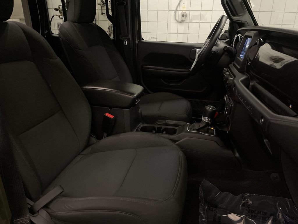 Used 2021 Jeep Wrangler Unlimited Sport AWD/4WD image 20