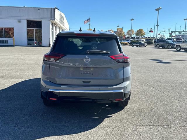 Used 2025 Nissan Rogue Platinum w/ Tech Package image 5