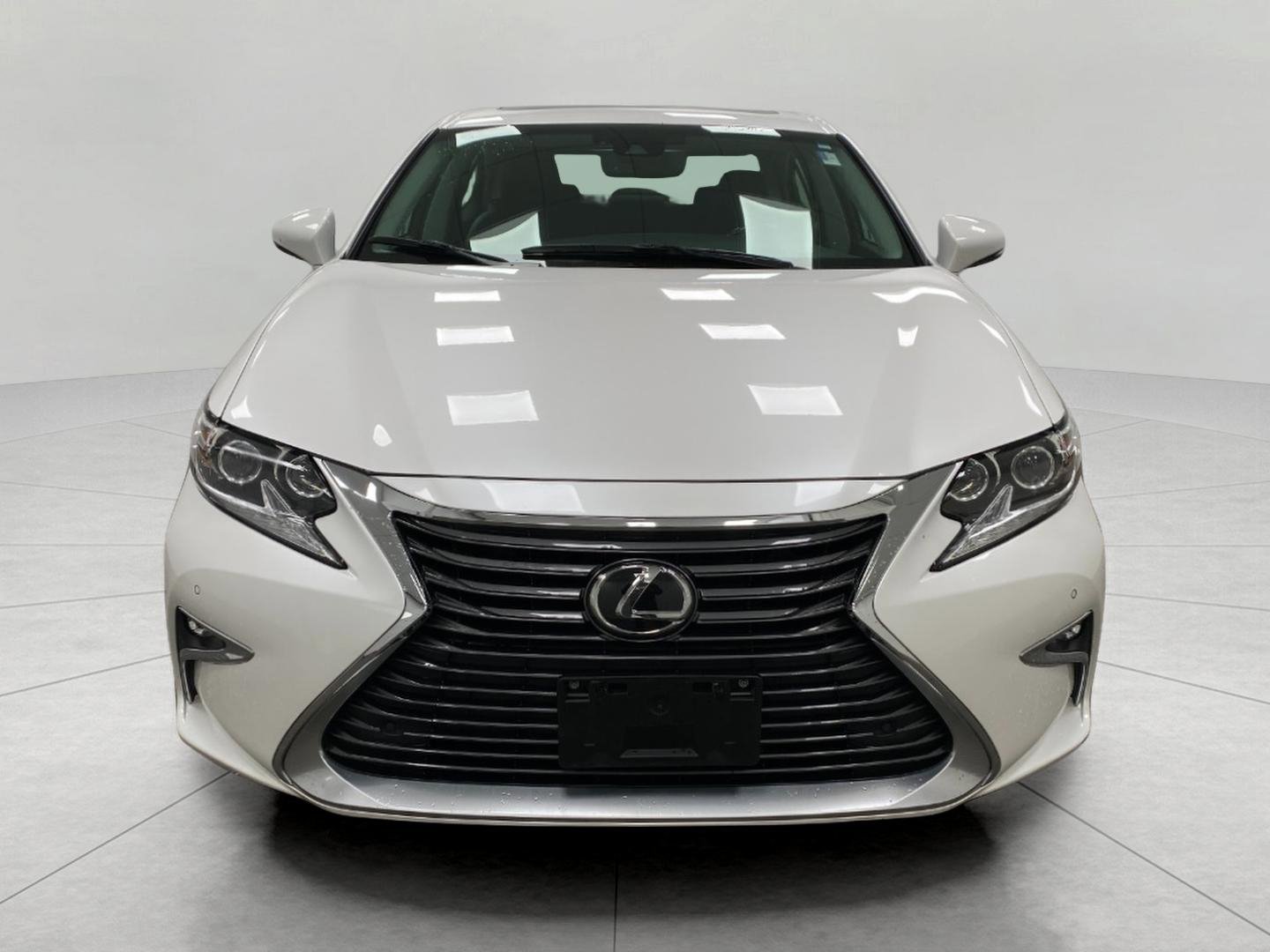 Used 2017 Lexus ES 350 w/ Luxury Package image 11