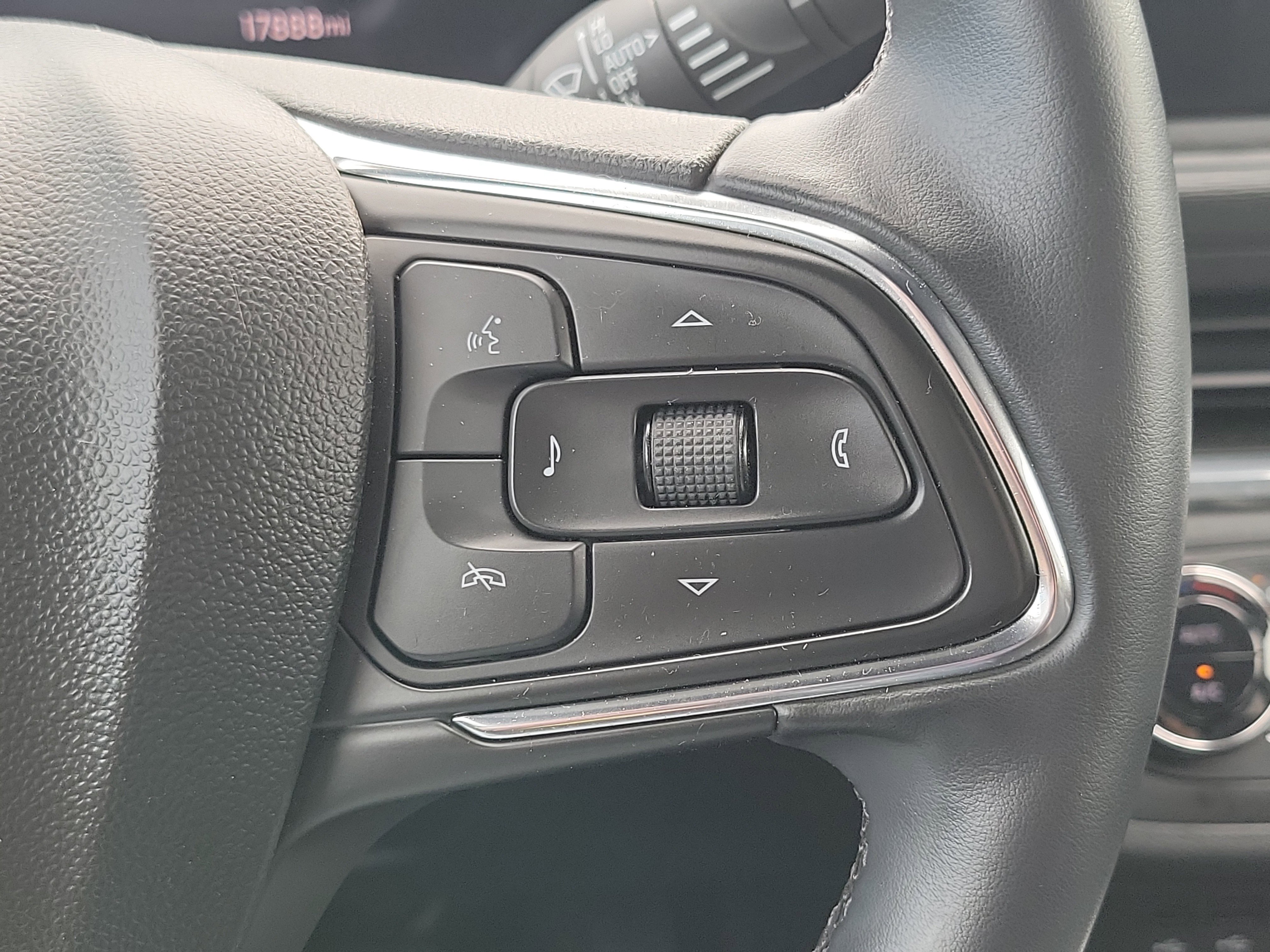 Used 2024 Buick Envista Preferred w/ Convenience I Package FWD image 21