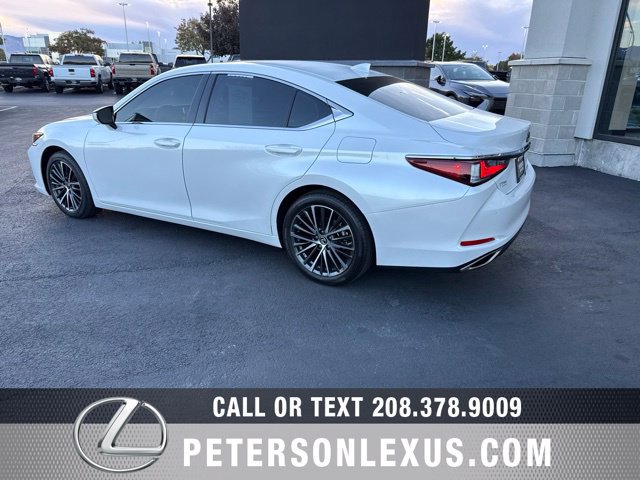 Used 2025 Lexus ES 350 w/ Premium Package FWD image 4