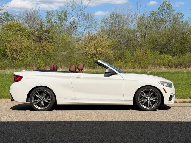 Used 2016 BMW M235i xDrive Convertible AWD/4WD image 4