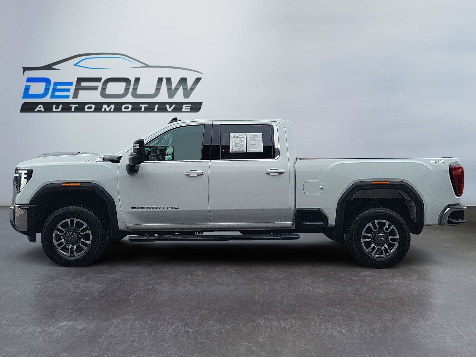 Used 2024 GMC Sierra 2500 SLE w/ SLE Value Package image 6