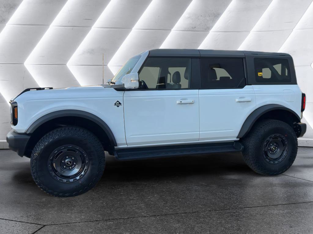 New 2025 Ford Bronco Outer Banks w/ Sasquatch Package image 3
