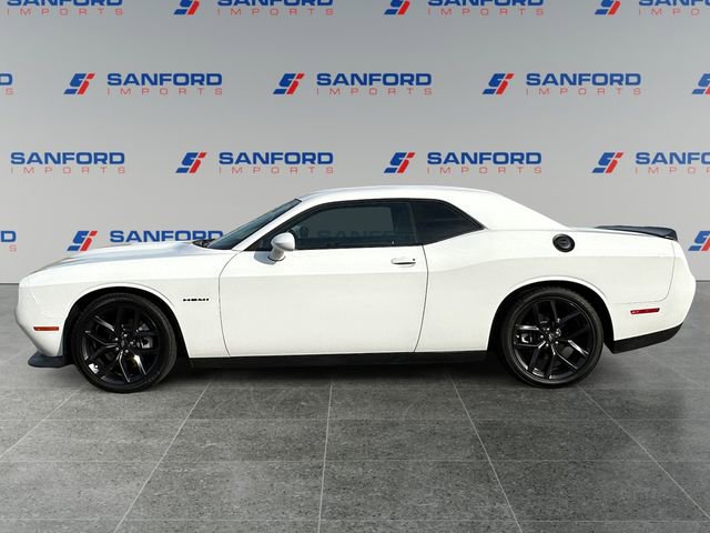 Used 2022 Dodge Challenger R/T w/ Blacktop Package image 2