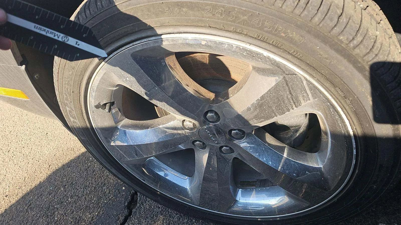 Used 2012 Dodge Challenger SXT Plus image 12