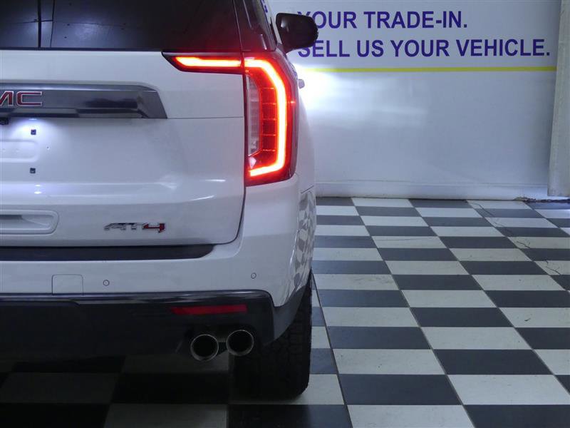 Used 2022 GMC Yukon XL AT4 AWD/4WD image 38