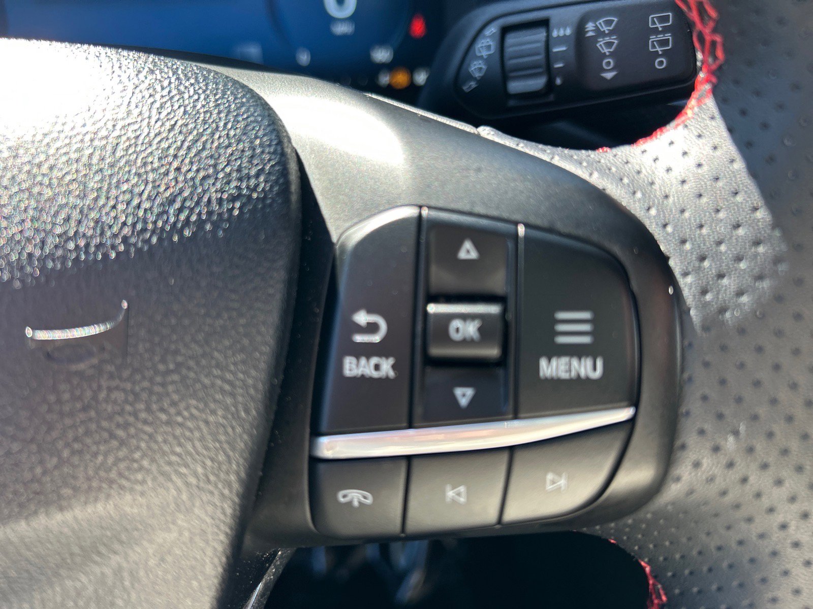 Certified 2023 Ford Escape ST-Line Select w/ Tech Pack #2 image 25