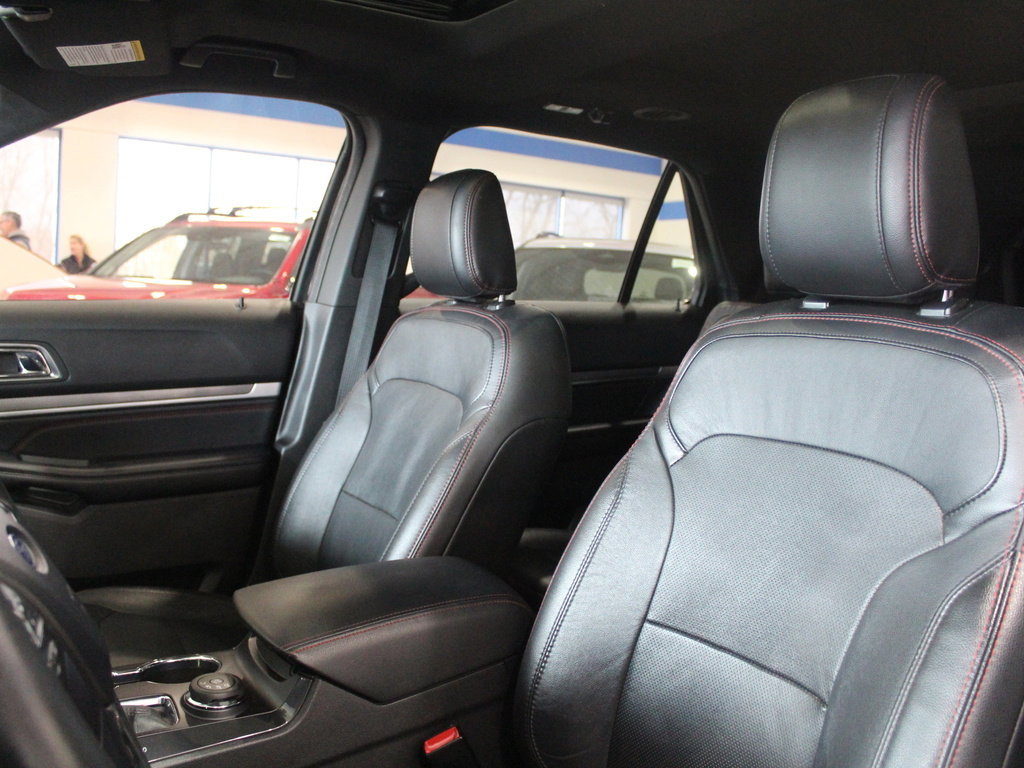 Used 2018 Ford Explorer Sport w/ Equipment Group 401A image 14