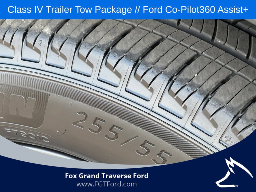 Certified 2023 Ford Explorer XLT w/ Equipment Group 202A AWD/4WD image 9