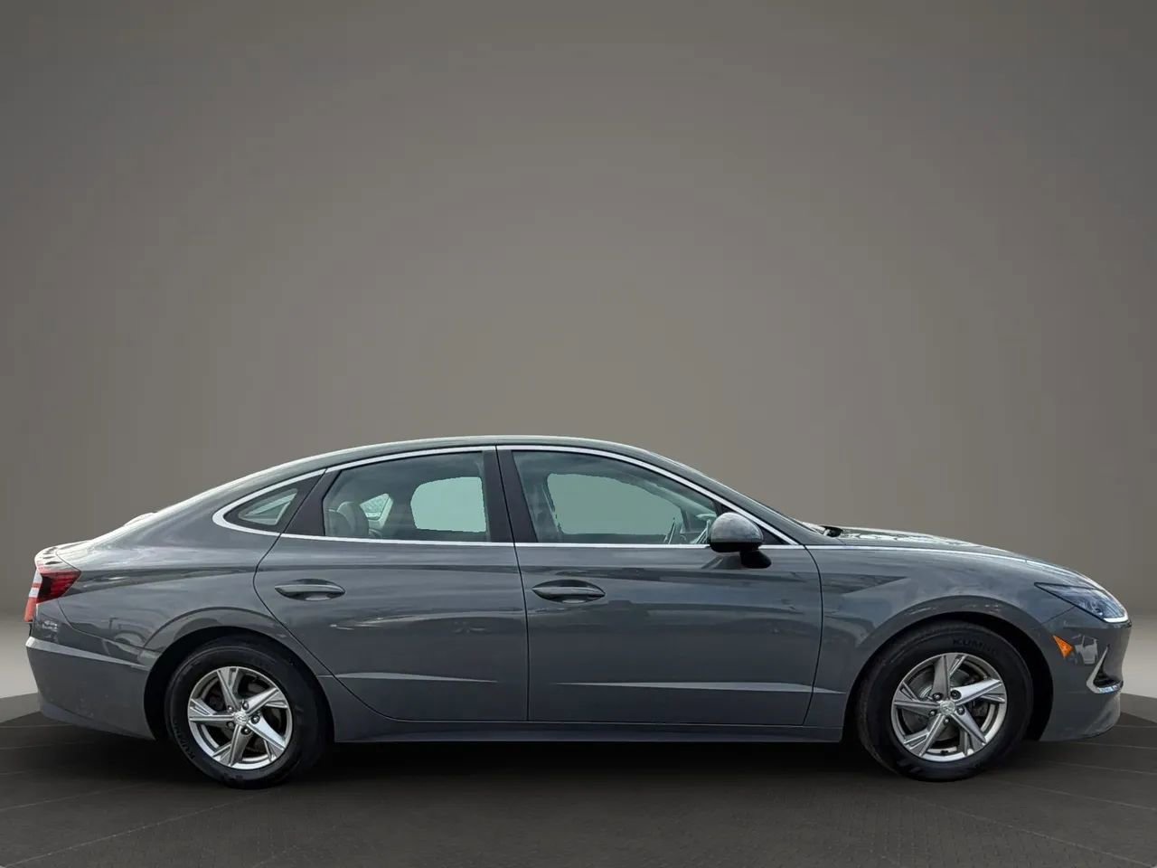 Used 2020 Hyundai Sonata SE FWD image 4