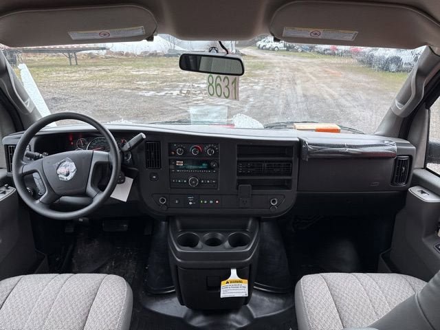 New 2026 GMC Savana 3500 w/ Driver Convenience Package RWD image 27