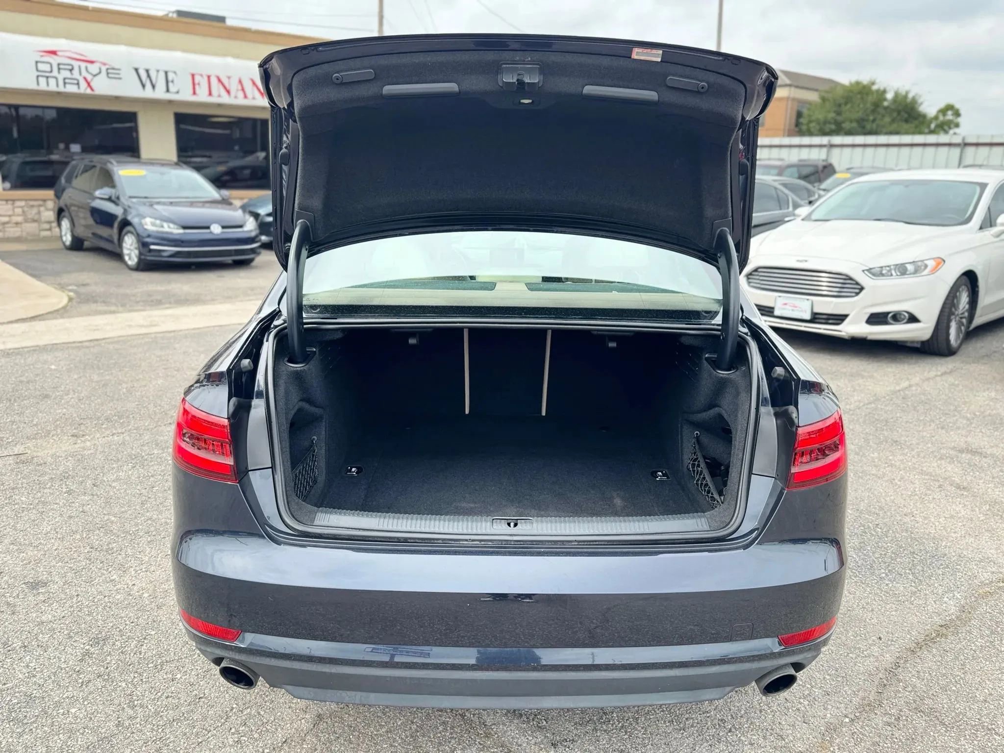 Used 2017 Audi A4 2.0T Ultra Premium w/ Convenience Package FWD image 16