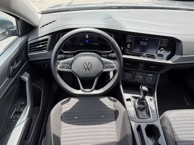 Certified 2024 Volkswagen Jetta S FWD image 15