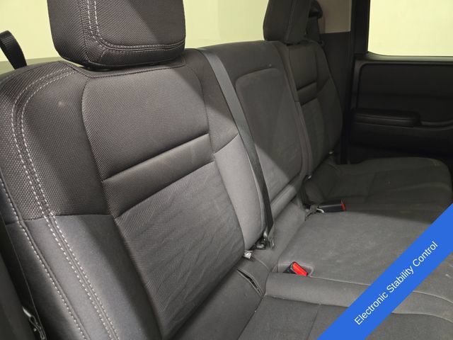 Used 2024 Nissan Frontier SV AWD/4WD image 13