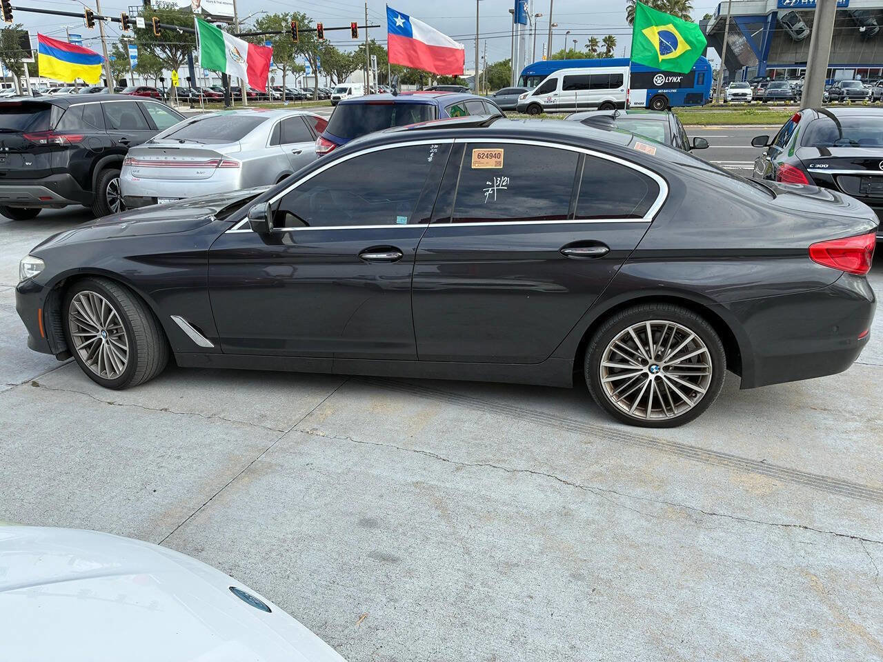 Used 2017 BMW 530i RWD image 5