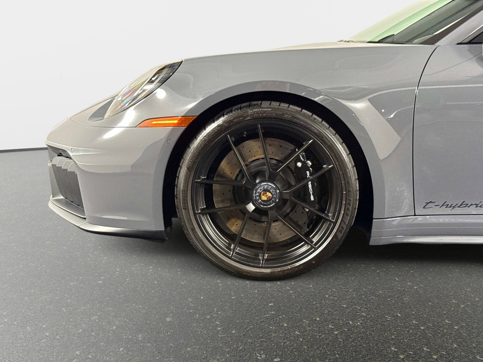 Used 2025 Porsche 911 Targa 4 GTS image 13