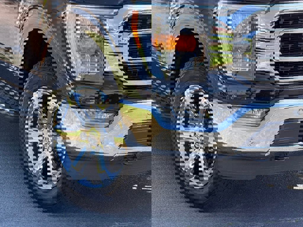 Certified 2023 Ford F150 XLT w/ Equipment Group 302A High image 11