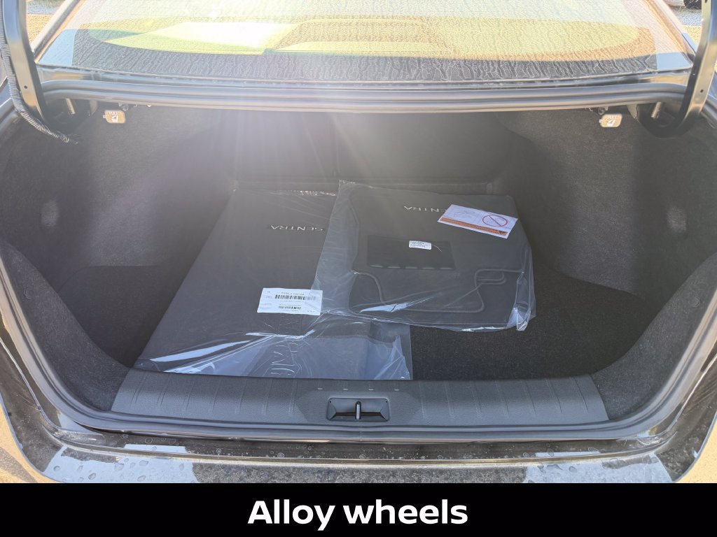 Certified 2027 Nissan Sentra SR w/ Floor Mat Package FWD image 22