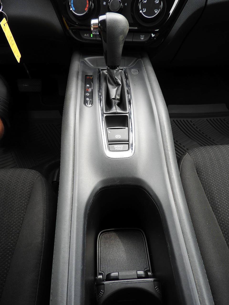 Used 2018 Honda HR-V LX image 37