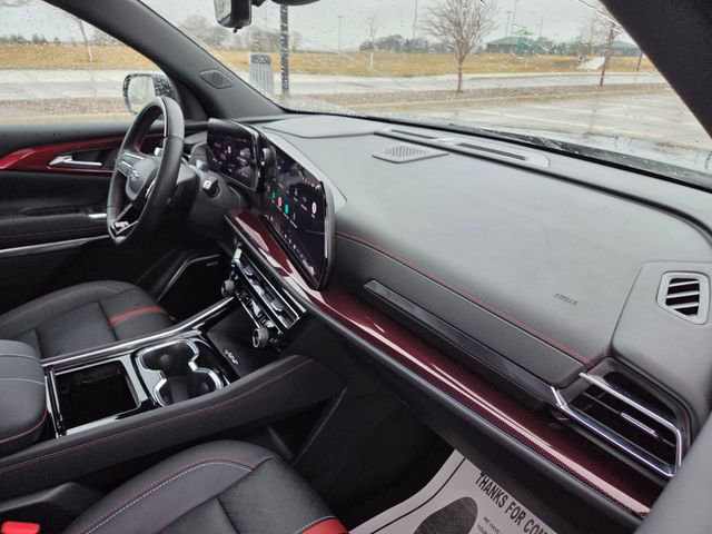 Used 2024 Chevrolet Traverse RS w/ LPO, Floor Liner Package AWD/4WD image 35