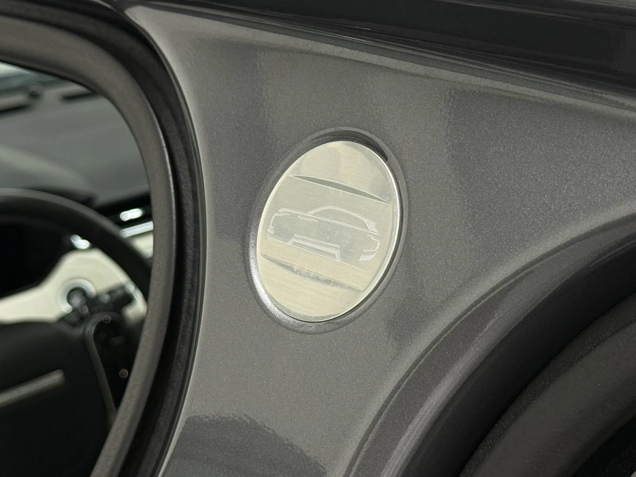 Used 2018 Land Rover Range Rover Velar R-Dynamic SE image 65