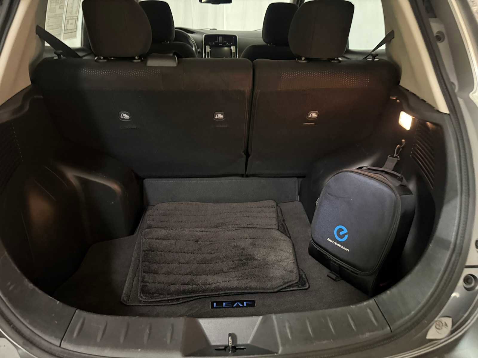 Used 2016 Nissan Leaf SV image 24