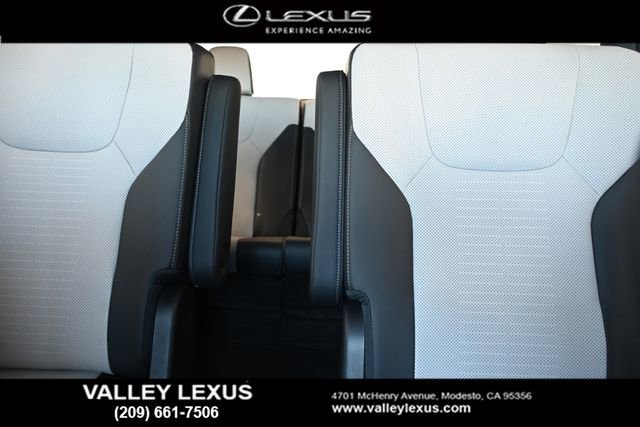 New 2026 Lexus TX 500h AWD image 15