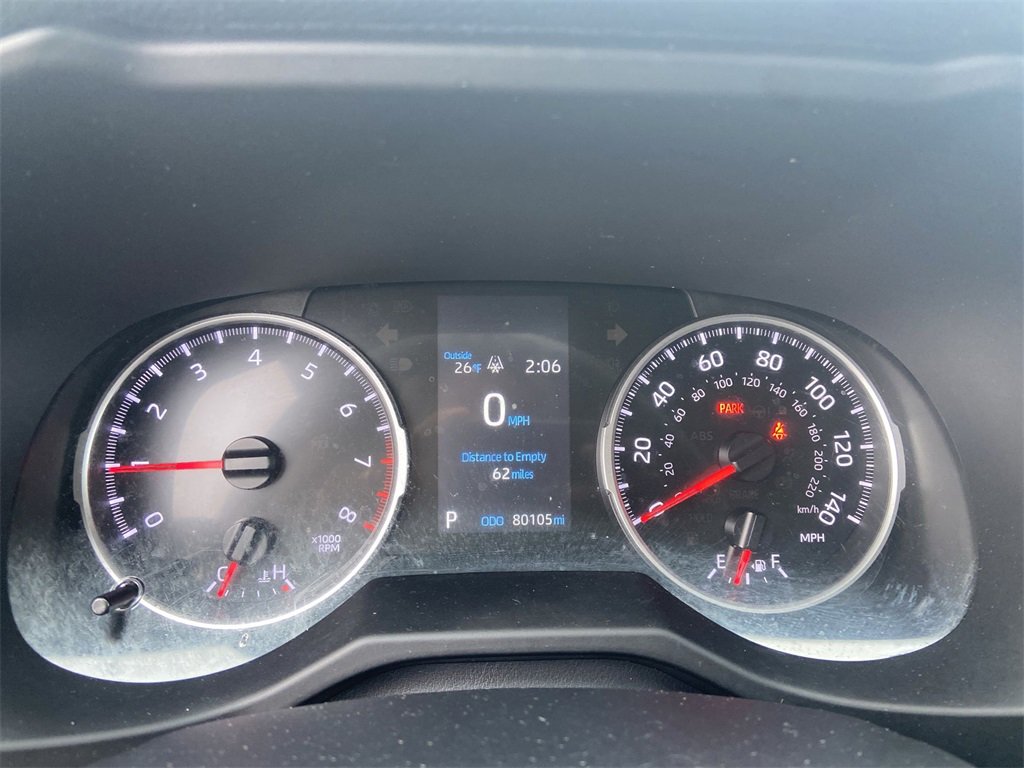 Used 2022 Toyota RAV4 LE image 12