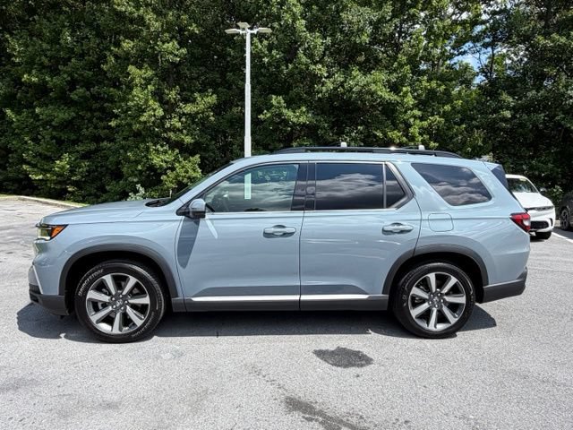 Used 2023 Honda Pilot Touring image 4