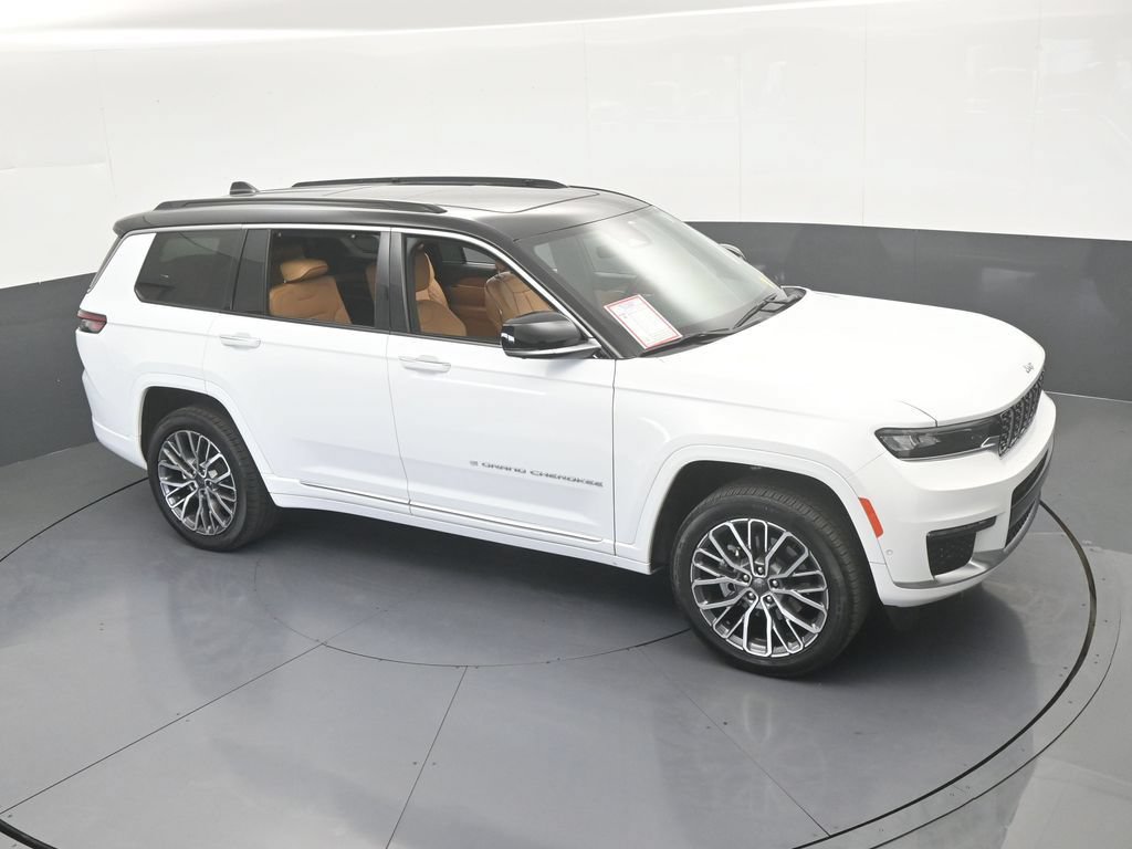 Used 2024 Jeep Grand Wagoneer L Series III w/ Quick Order Packagew 28T AWD/4WD image 58