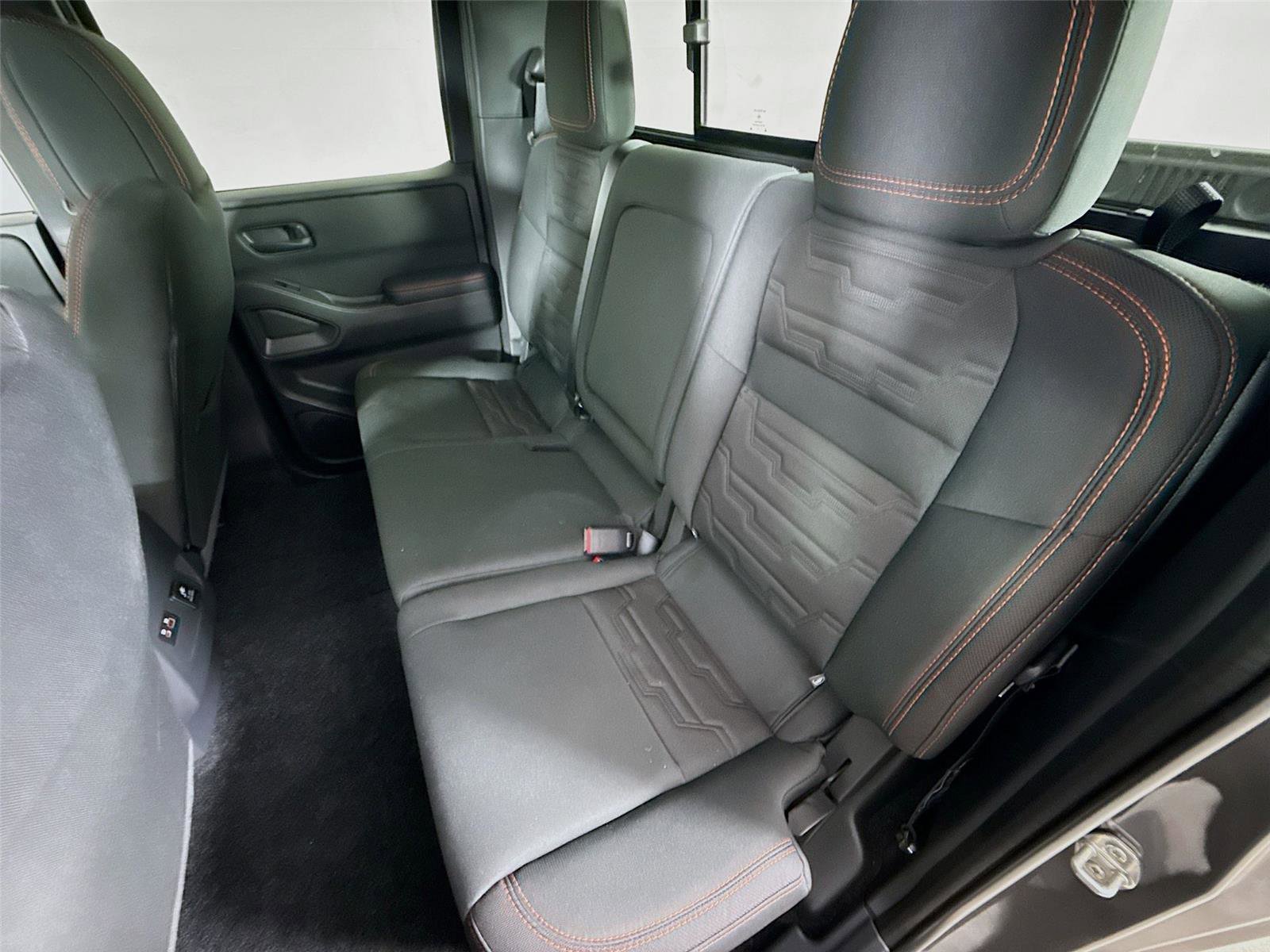 Used 2026 Nissan Frontier PRO-4X w/ Pro-4x Convenience Package image 14