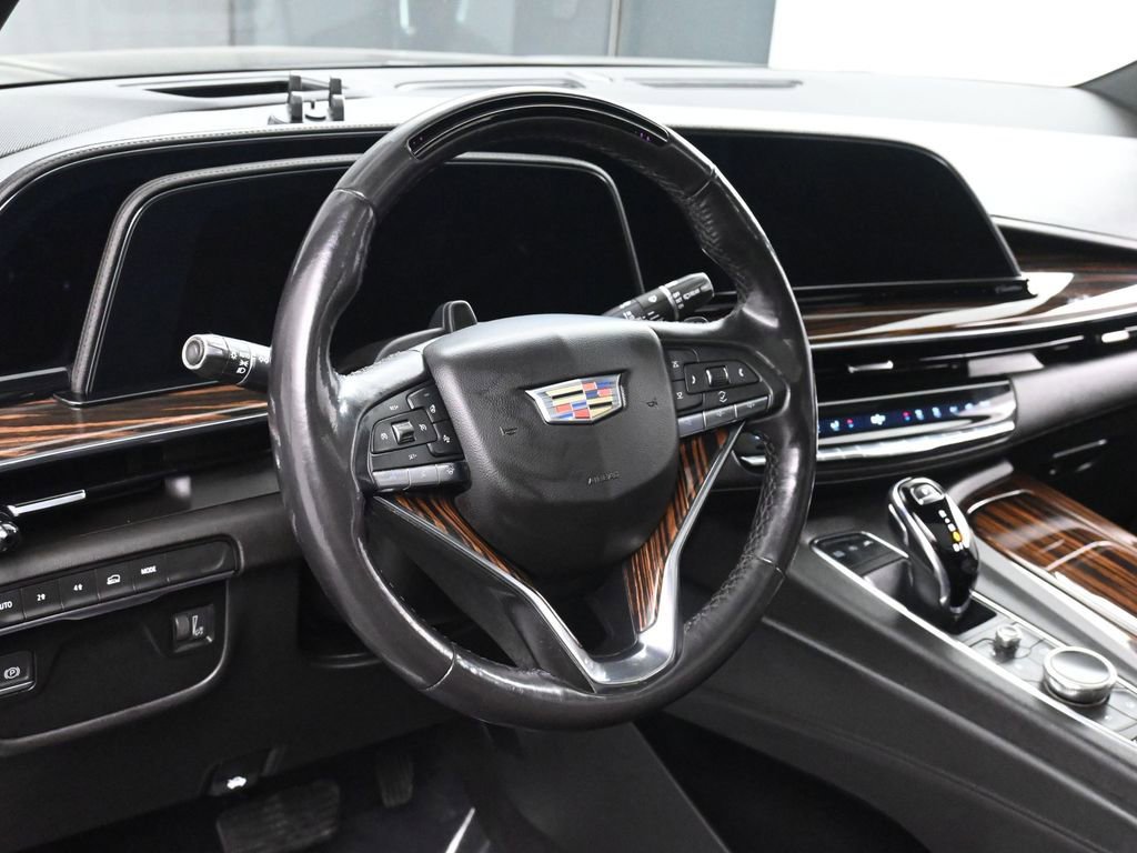 Used 2023 Cadillac Escalade ESV Premium Luxury image 24