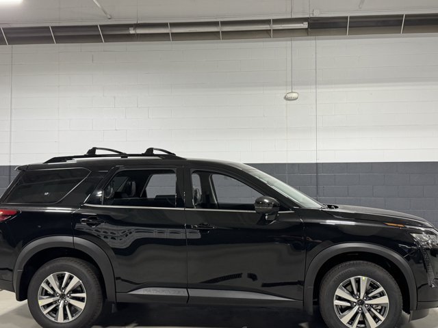 New 2026 Nissan Pathfinder SL AWD/4WD image 3