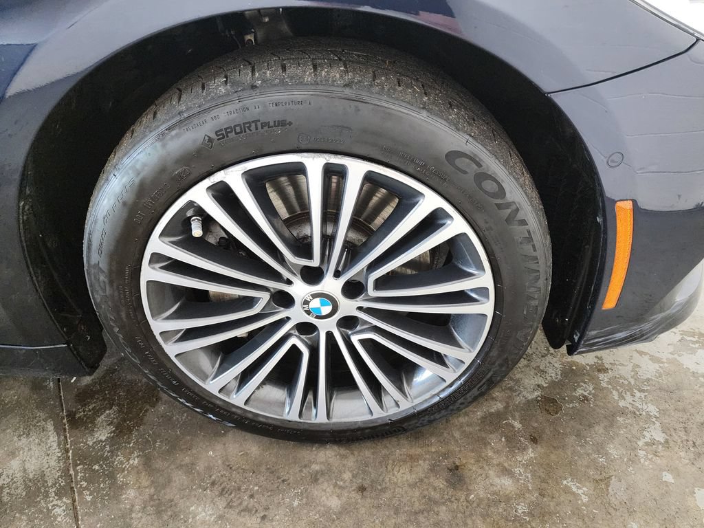 Used 2020 BMW 530i xDrive w/ Executive Package AWD/4WD image 42