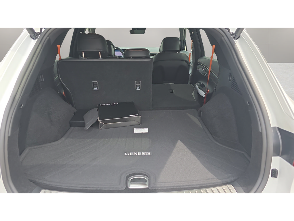 New 2026 Genesis GV70 2.5T Sport Prestige AWD/4WD image 9