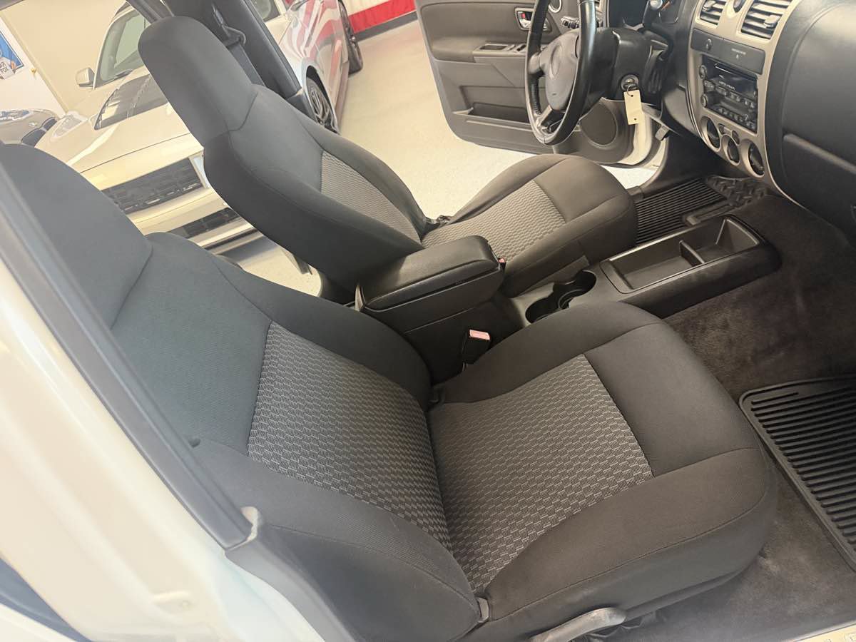 Used 2010 Chevrolet Colorado LT RWD image 17