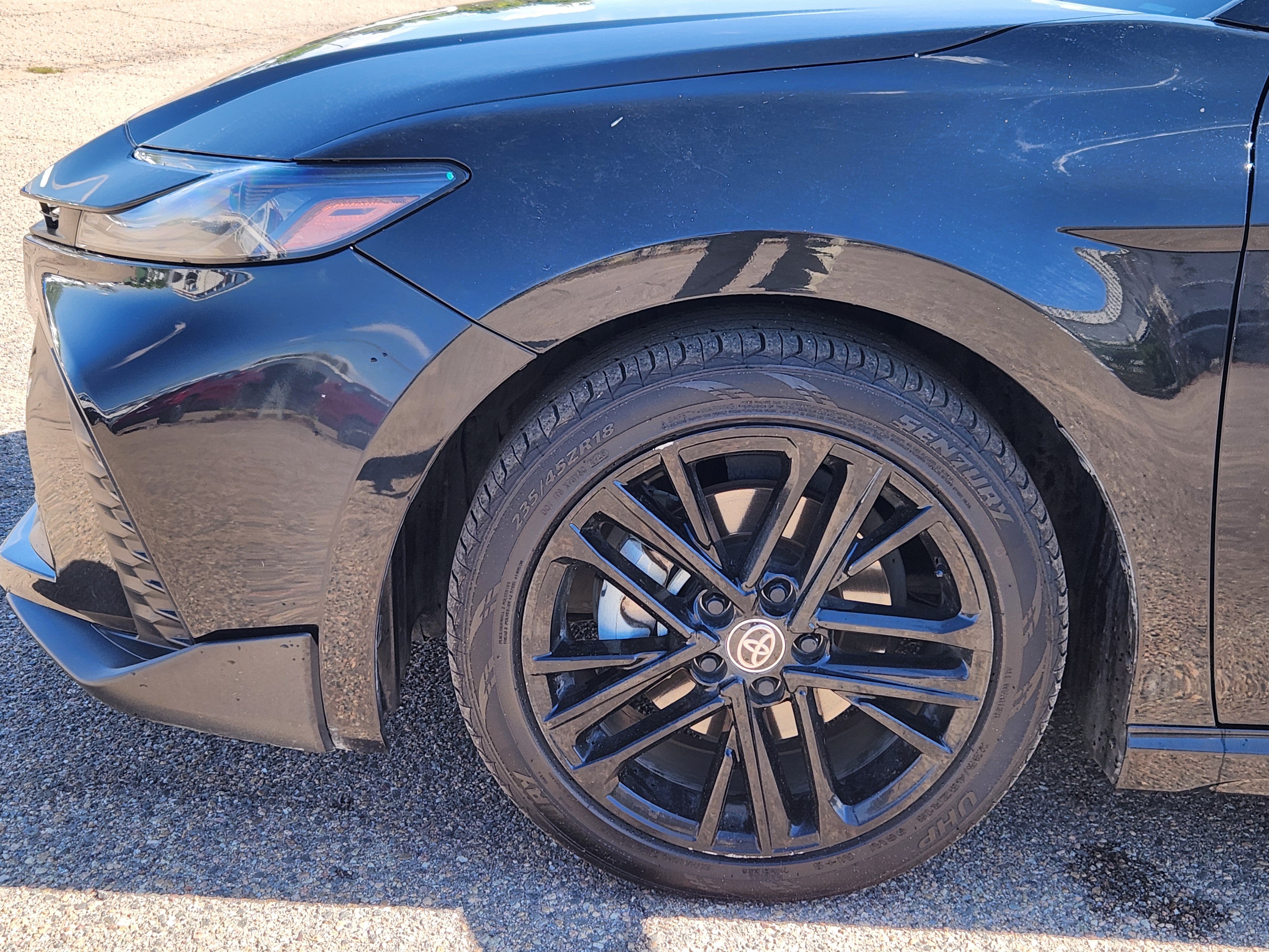 Used 2025 Toyota Camry SE FWD image 6
