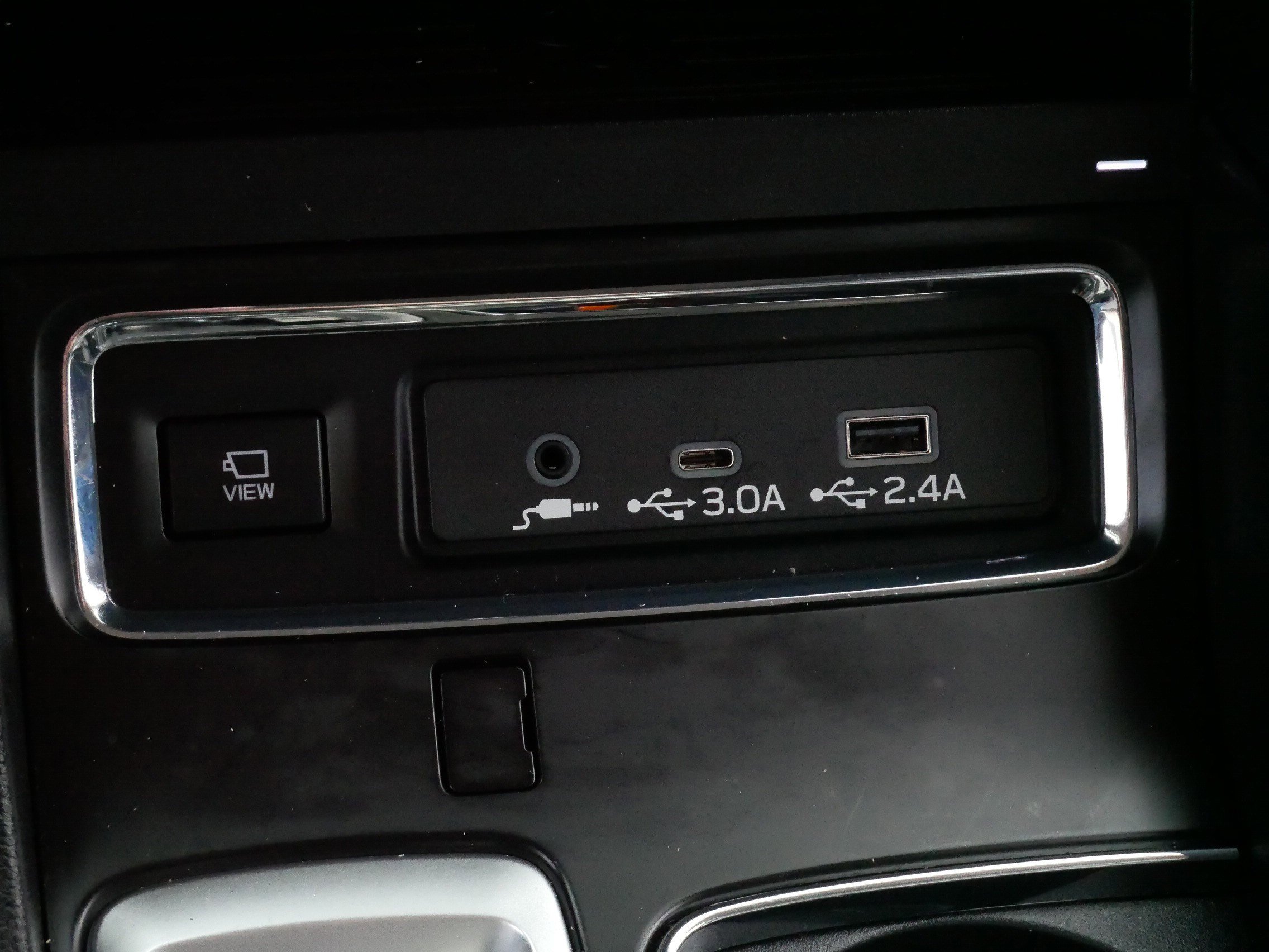 Used 2023 Subaru Ascent Limited w/ Technology Package AWD/4WD image 29