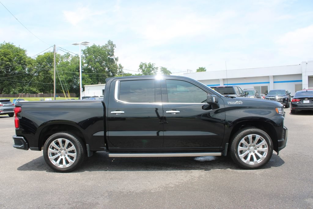 Used 2022 Chevrolet Silverado 1500 High Country w/ Safety Package II AWD/4WD image 11
