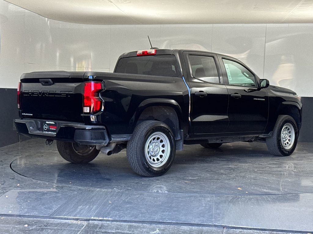 Used 2023 Chevrolet Colorado W/T image 3