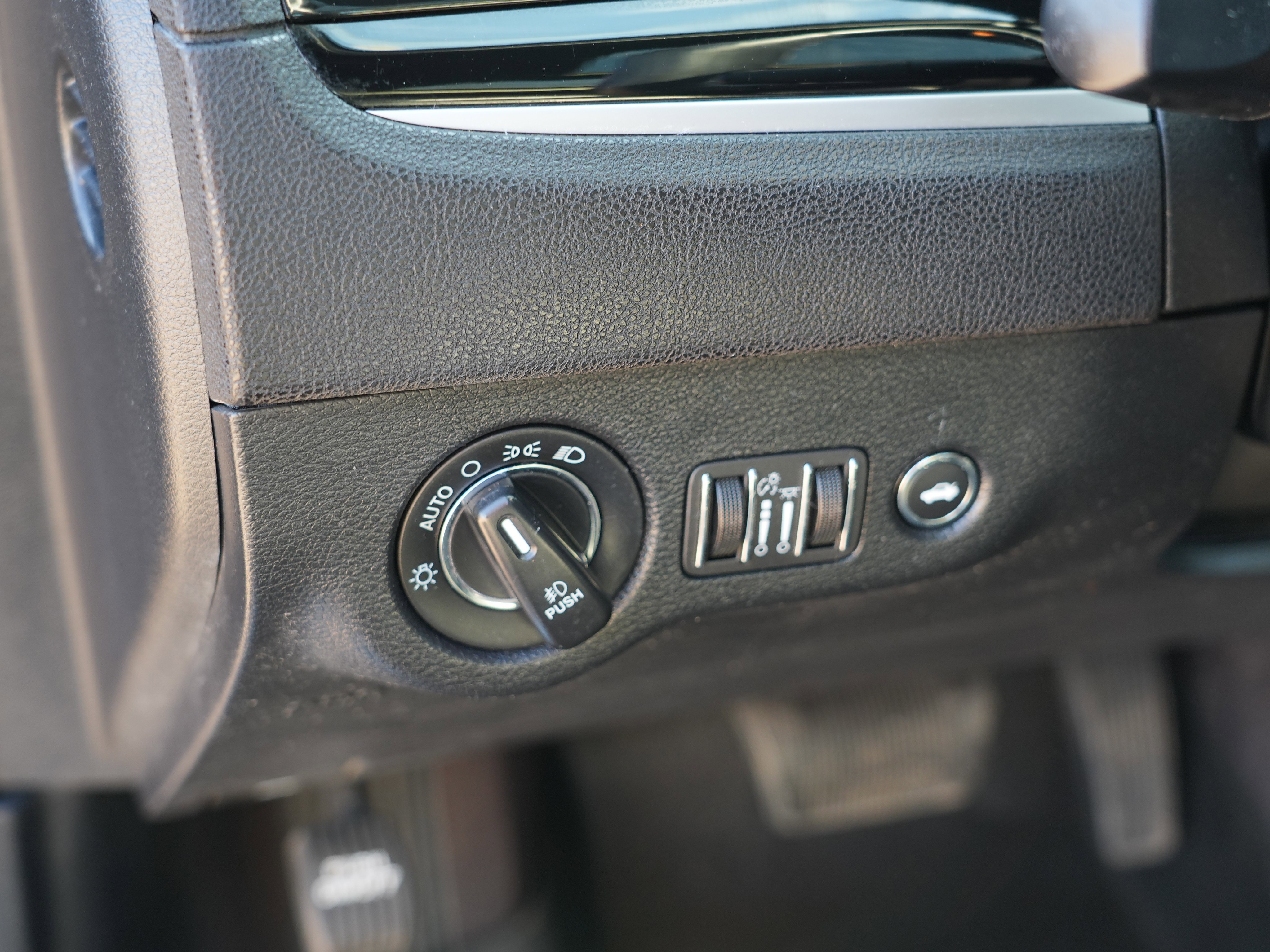 Used 2017 Chrysler 300 S w/ 300S Premium Group 2 image 20