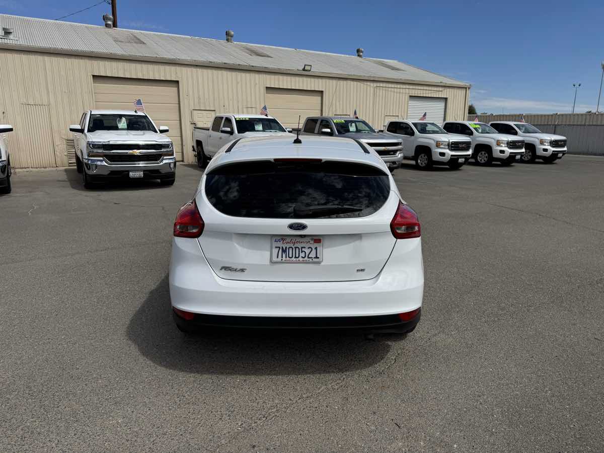 Used 2015 Ford Focus SE FWD image 8