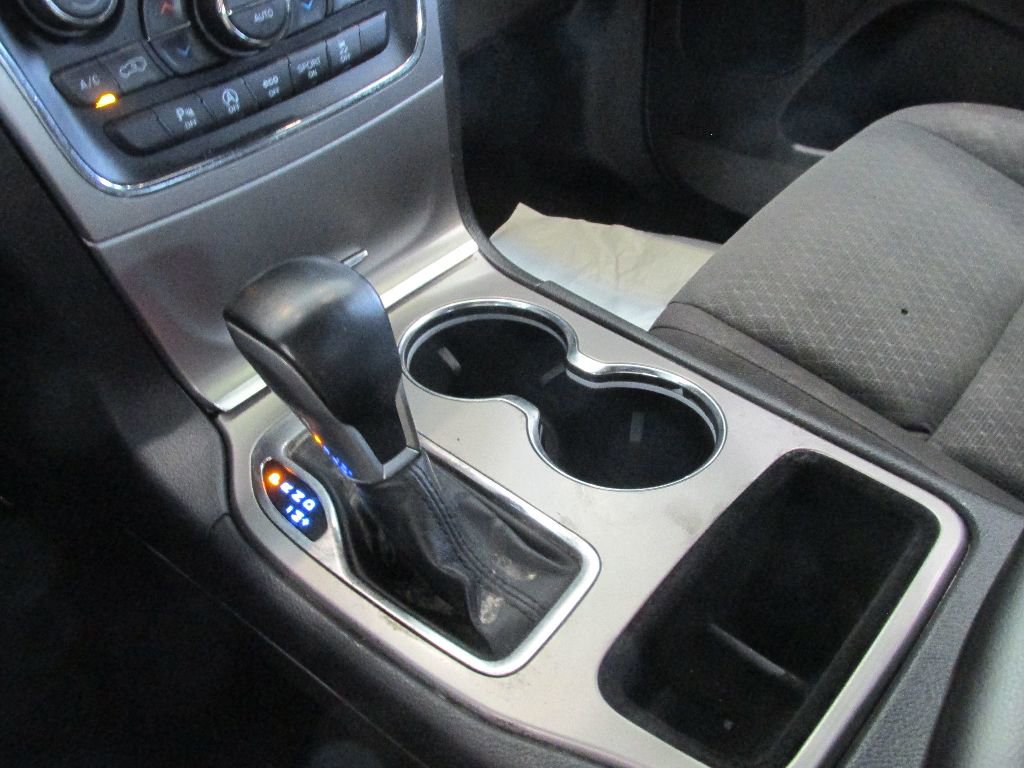 Used 2021 Jeep Grand Cherokee Laredo w/ Security & Convenience Group image 24