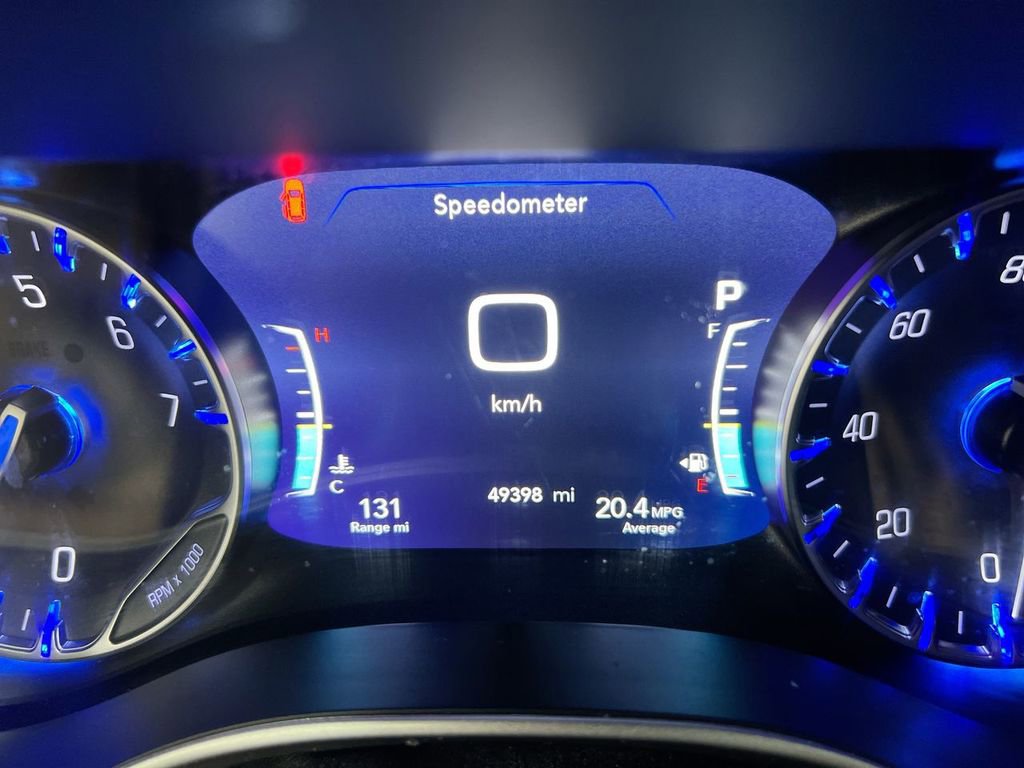 Used 2025 Chrysler Pacifica Select image 13