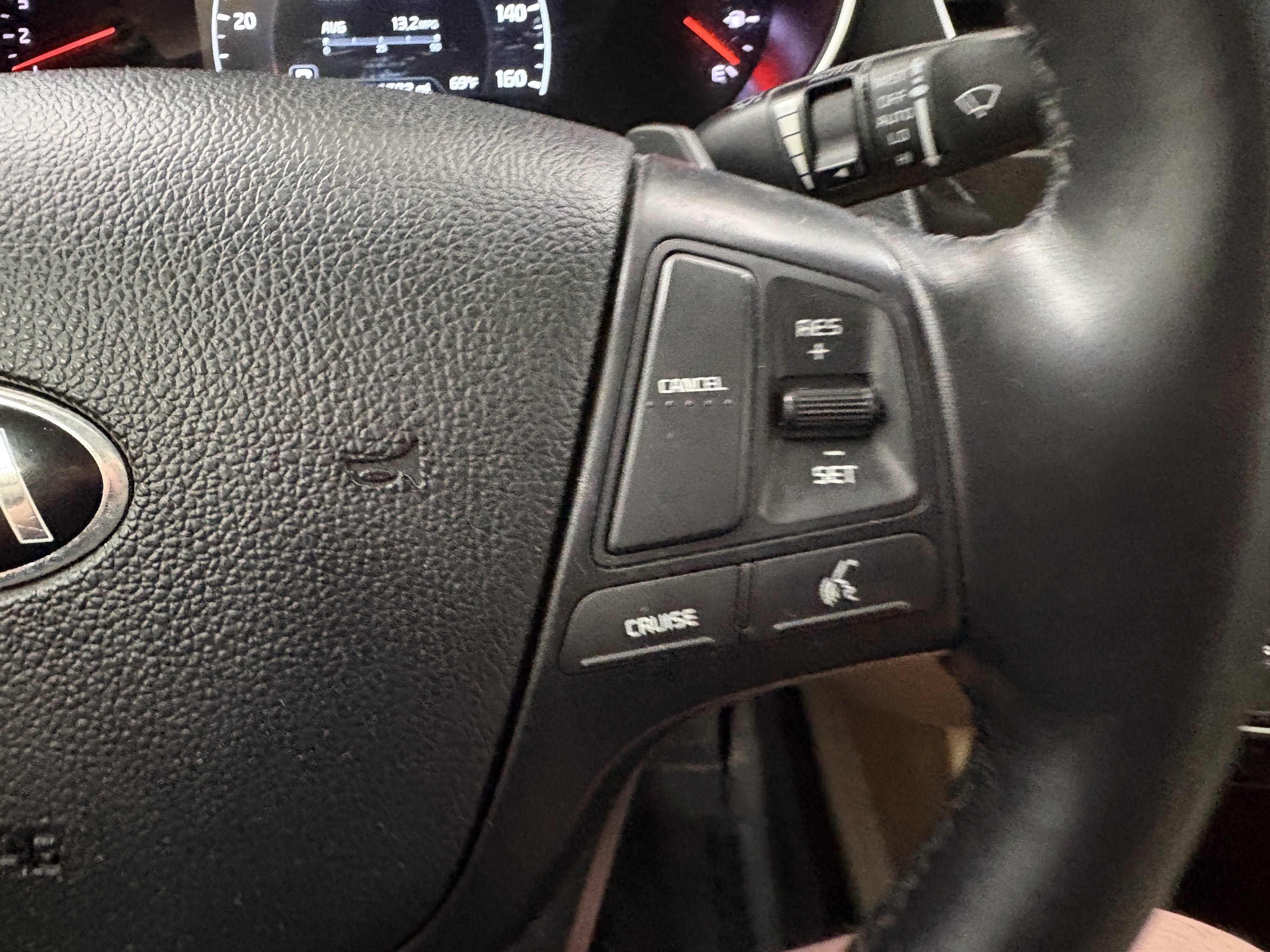 Used 2014 Kia Cadenza Premium w/ Luxury Package FWD image 36