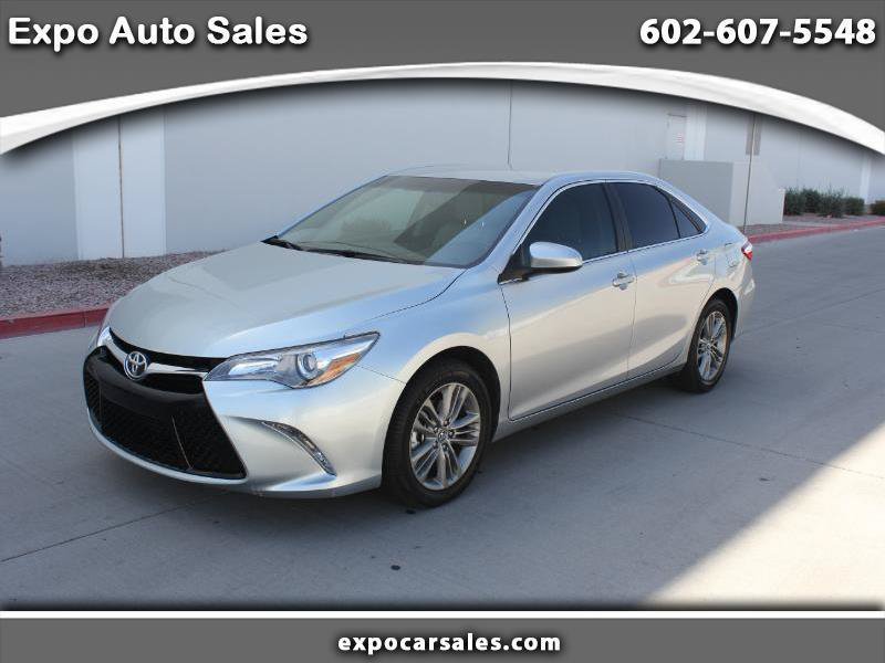 Used 2017 Toyota Camry SE FWD image 1