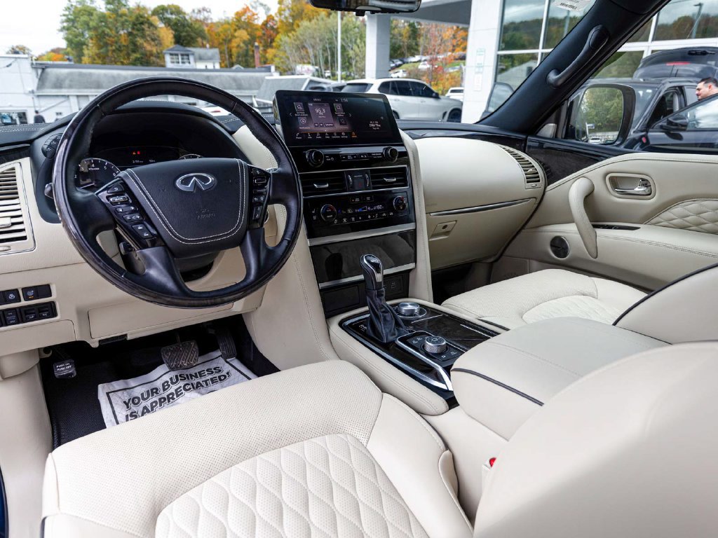 Used 2024 INFINITI QX80 Sensory AWD/4WD image 17